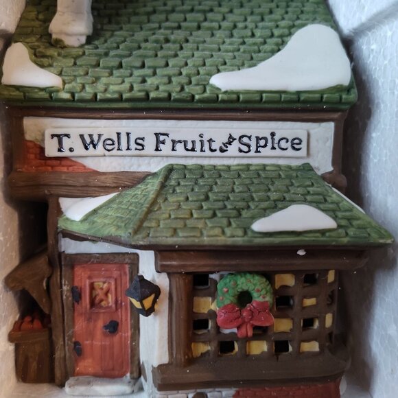 Dept 56 Heritage Village Dickens' Village Series T. Wells Fruit & Spice Shop Box - Picture 2 of 9